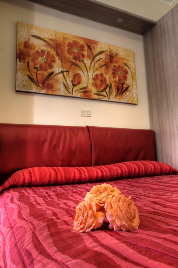 Residence Bellevue Apartments Pietra Ligure Esterno foto